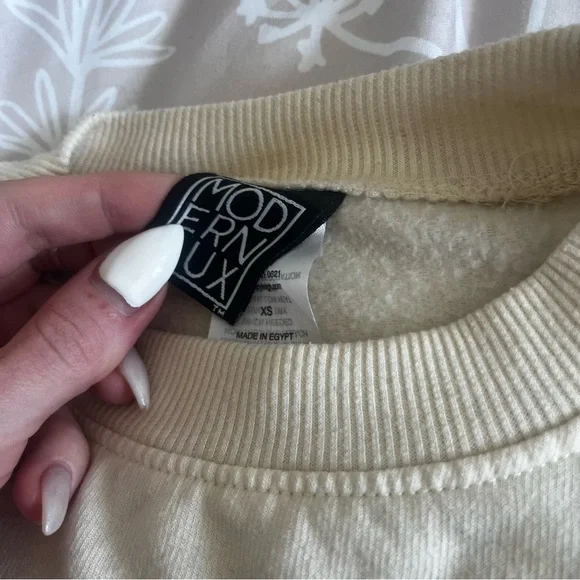 dog mom sweatshirt - Picture 5 of 6